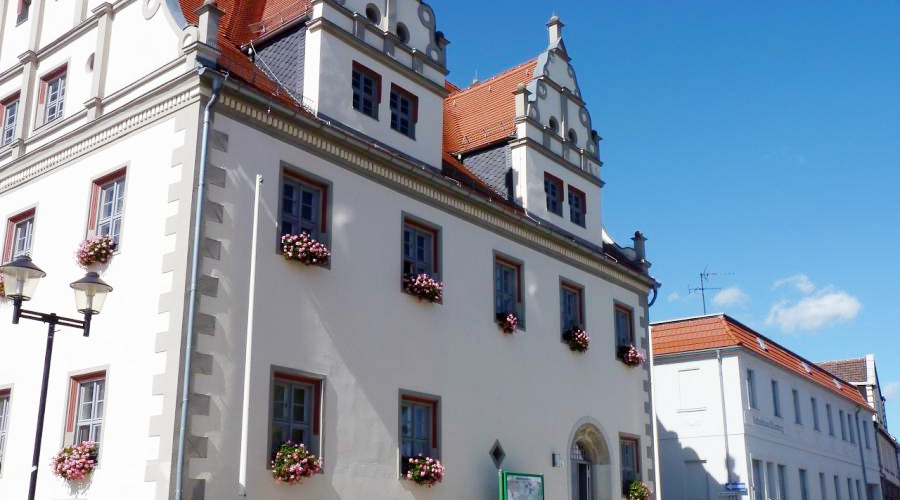 Rathaus - Großstraße 6